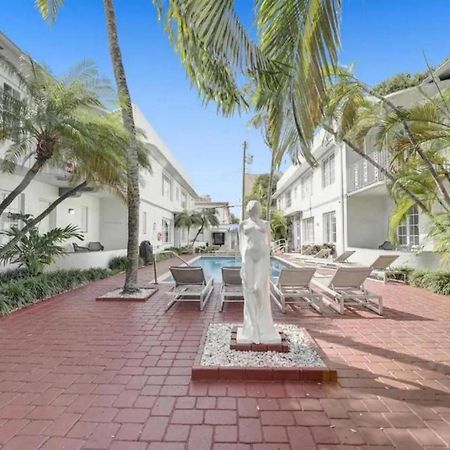 Courtyard Apartments Part Of The Oasis Casita Collection ميامي بيتش المظهر الخارجي الصورة