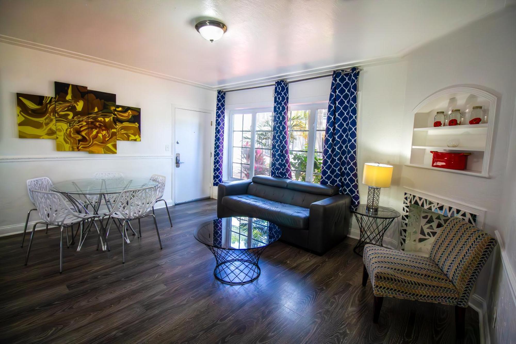 Courtyard Apartments Part Of The Oasis Casita Collection ميامي بيتش المظهر الخارجي الصورة