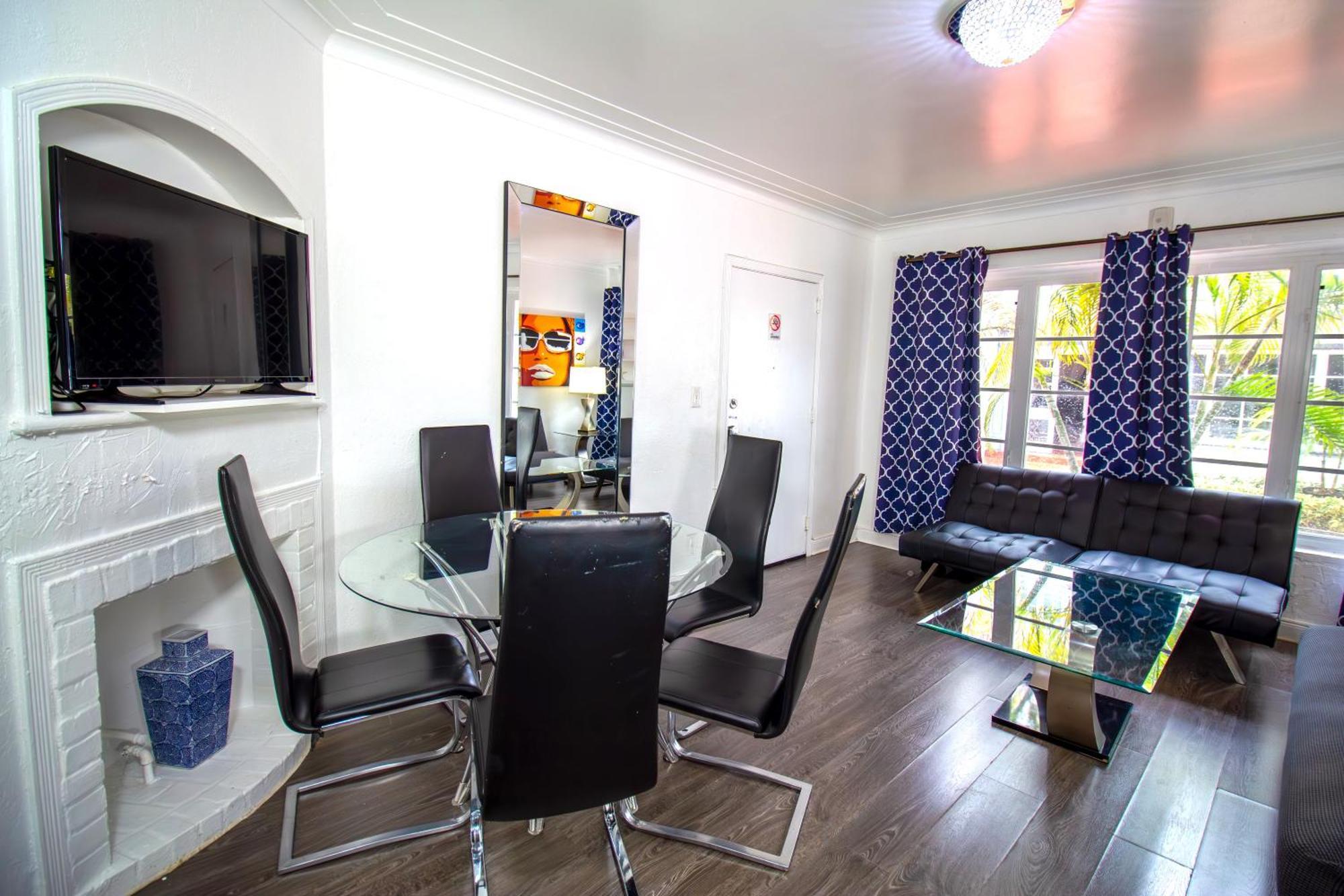 Courtyard Apartments Part Of The Oasis Casita Collection ميامي بيتش المظهر الخارجي الصورة