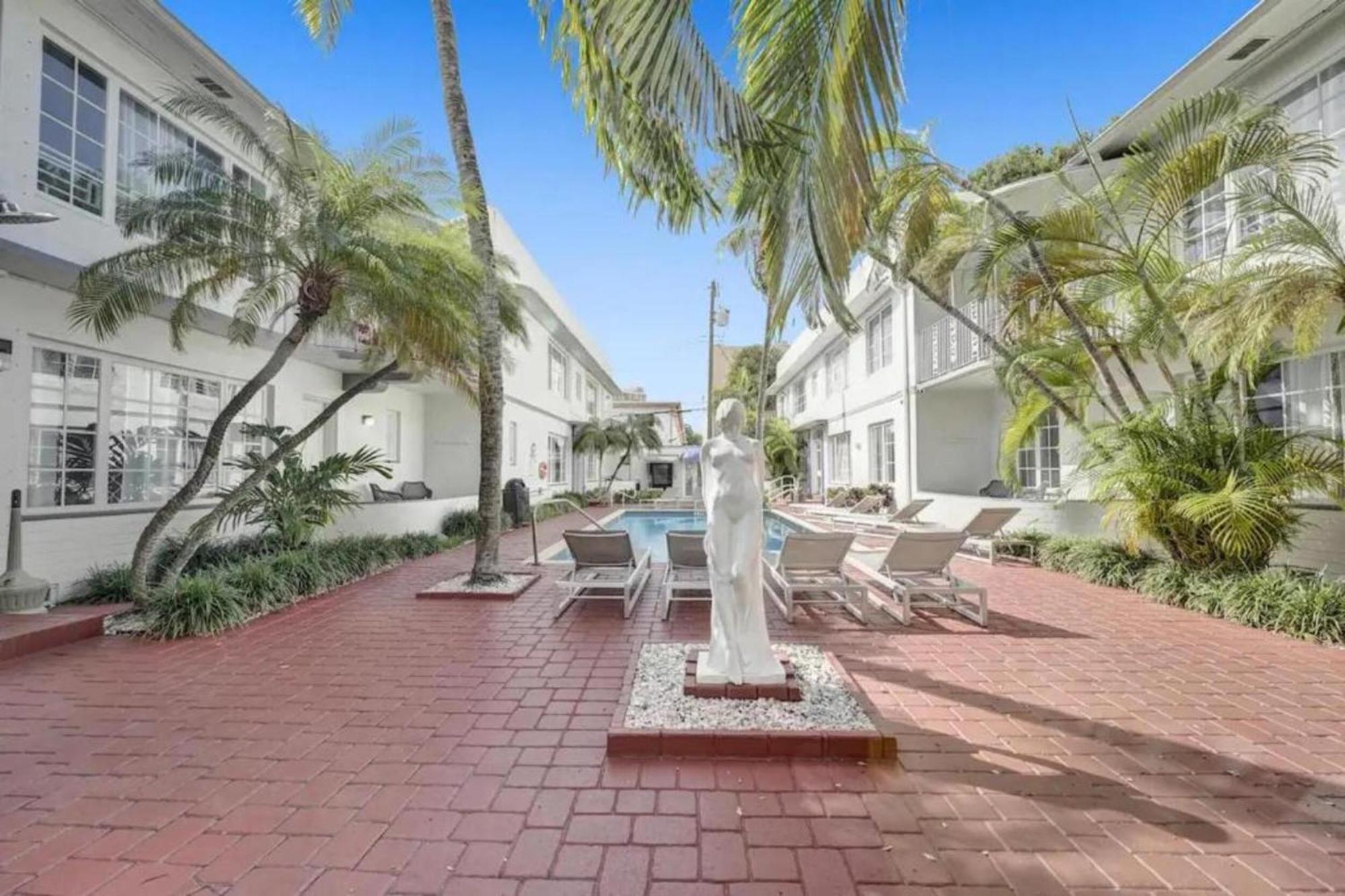 Courtyard Apartments Part Of The Oasis Casita Collection ميامي بيتش المظهر الخارجي الصورة